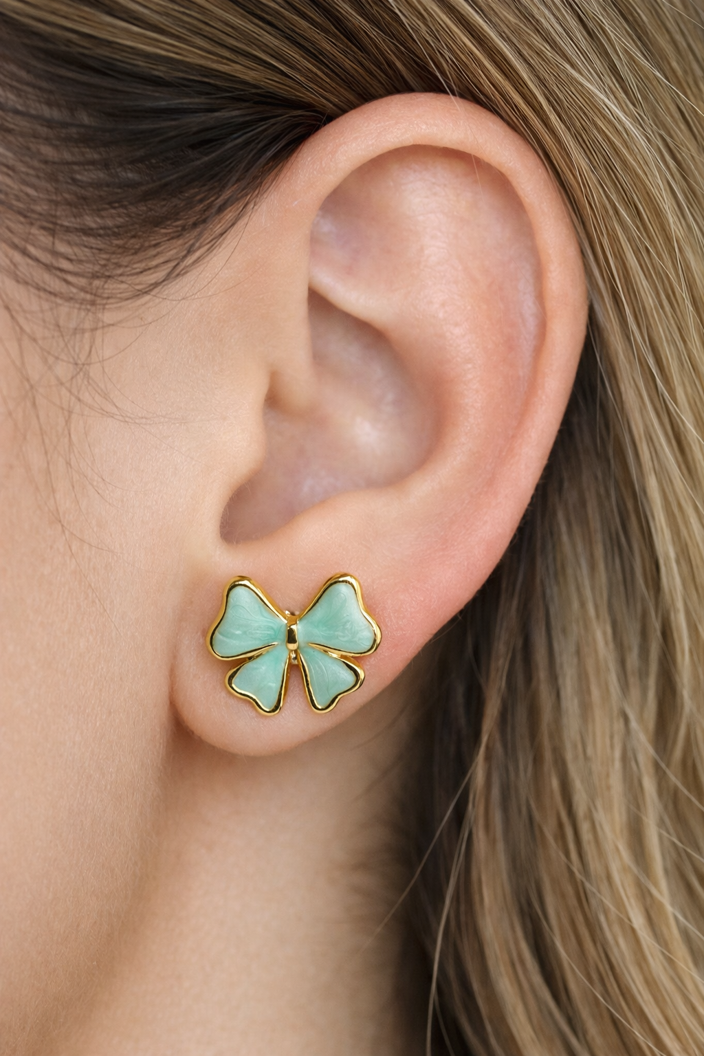BOW STUD EARRINGS