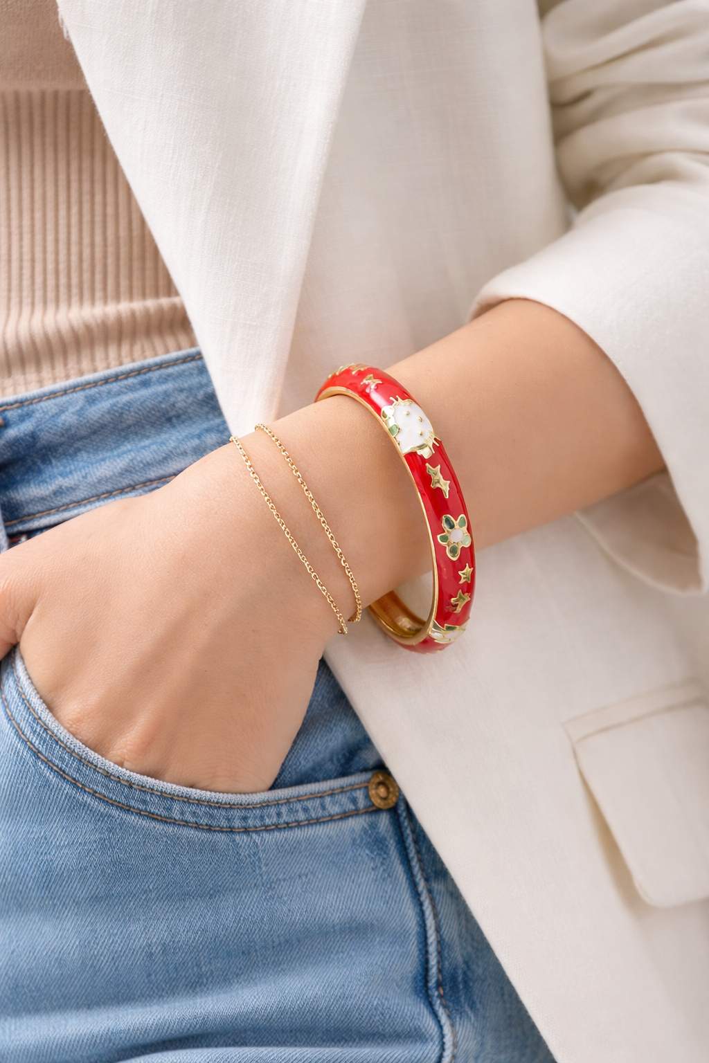 ELEGANT LUXE FLOWER RED BANGLE BRACELET