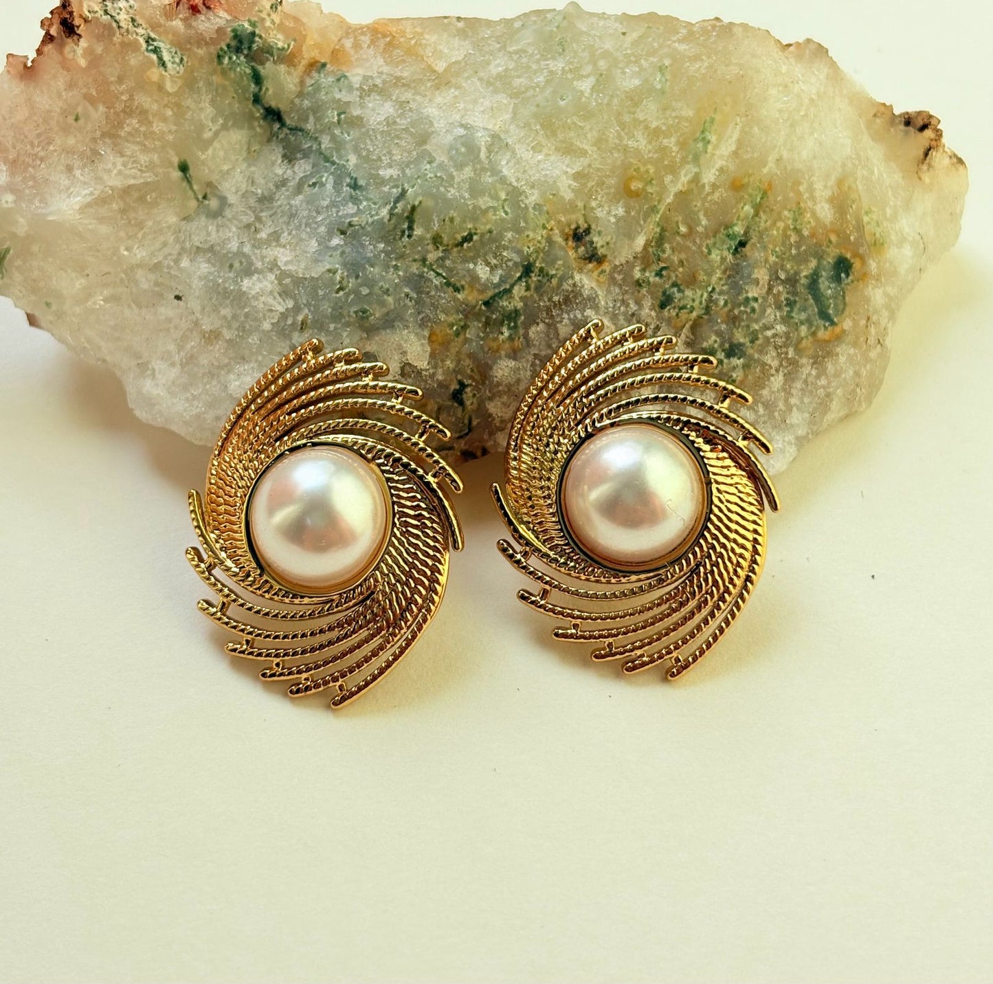 LAYALA PEARL STUDS