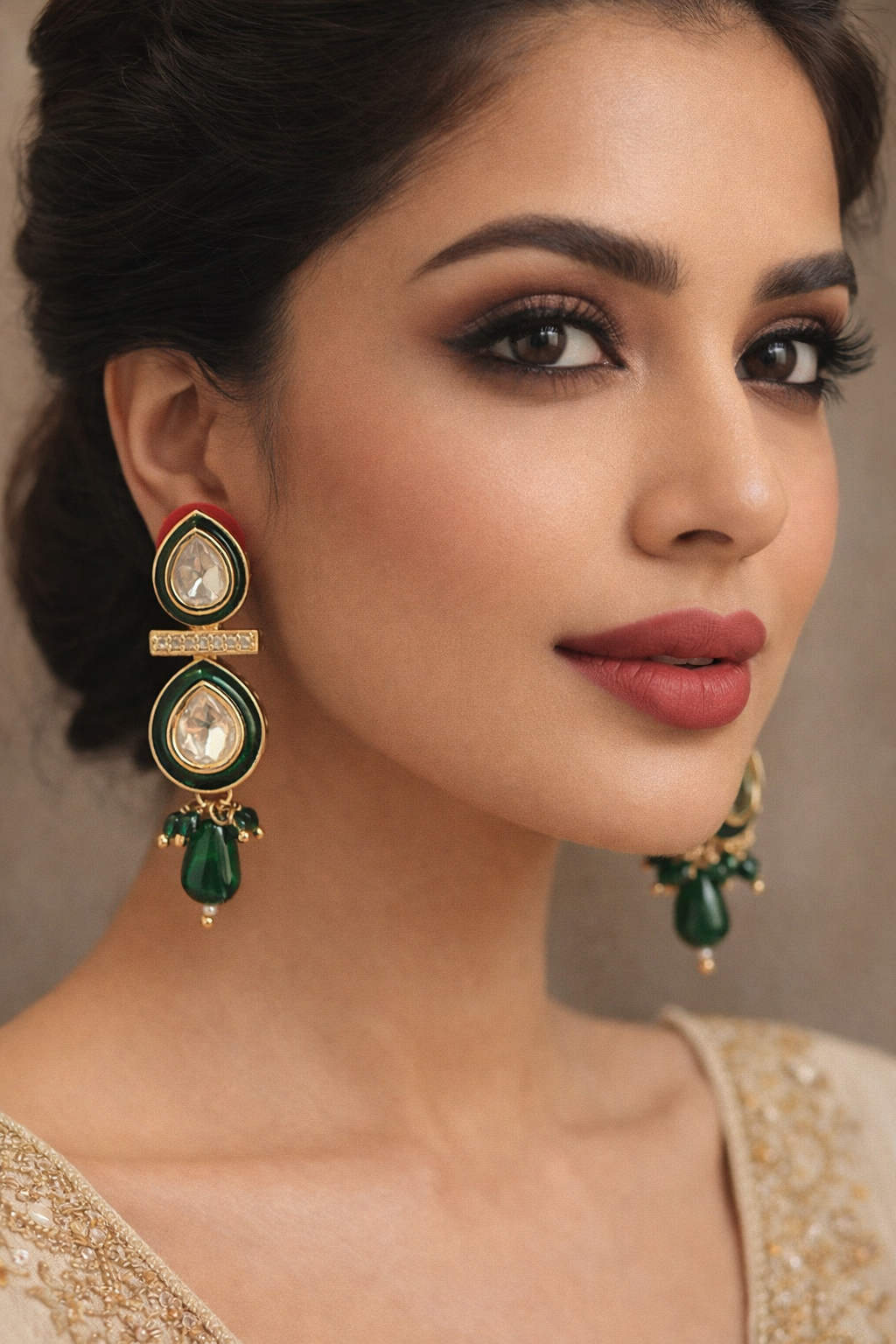 EMERALD ELEGANCE DROP EARRINGS