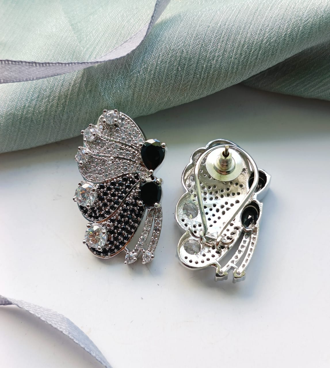 BLACK BUTTERFLY EARRINGS