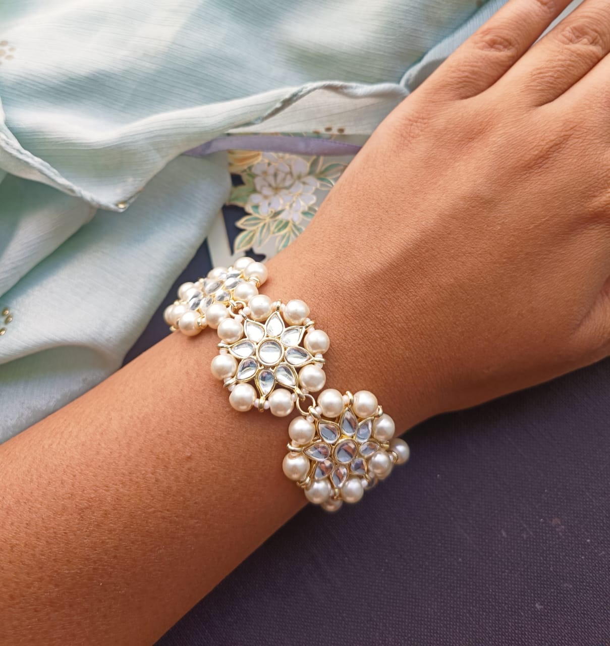 AASTHA PEARL BRACELET
