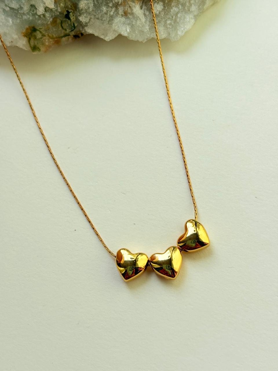 ANTI TARNISH HEART PENDANT NECKLACE