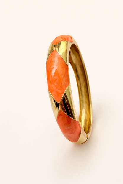 ELEGANT LUXE GOLDEN BANGLE BRACELET