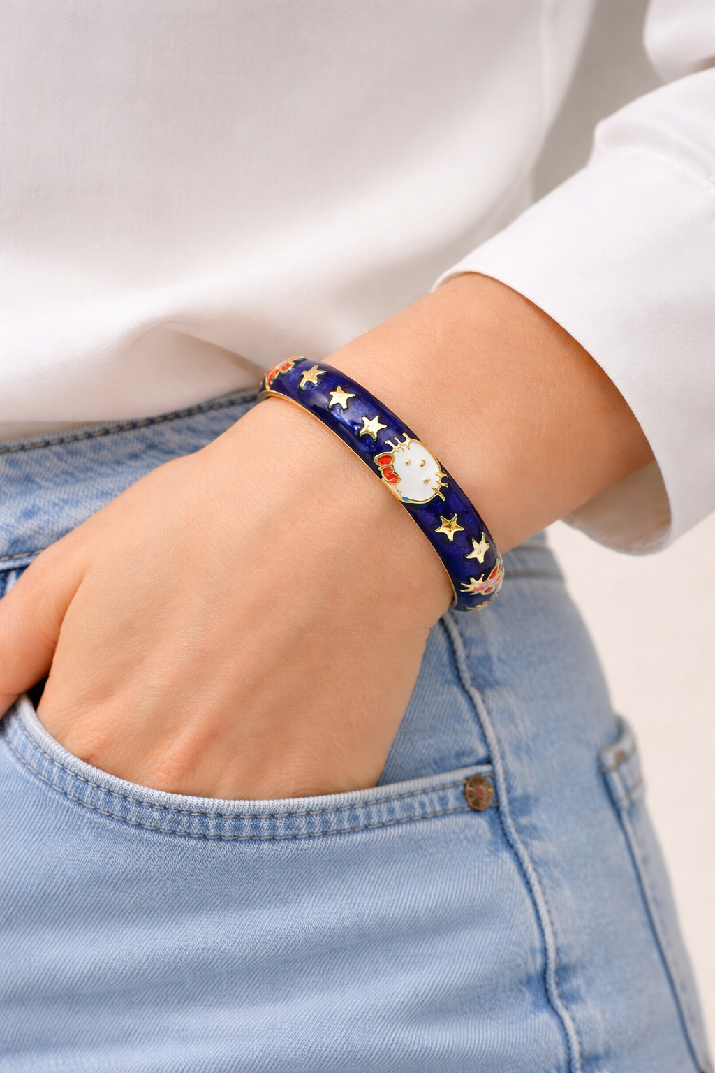 ELEGANT LUXE FLOWER BLUE BANGLE BRACELET