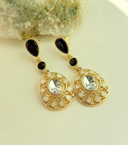 ELEGANT NOIR DROP EARRINGS