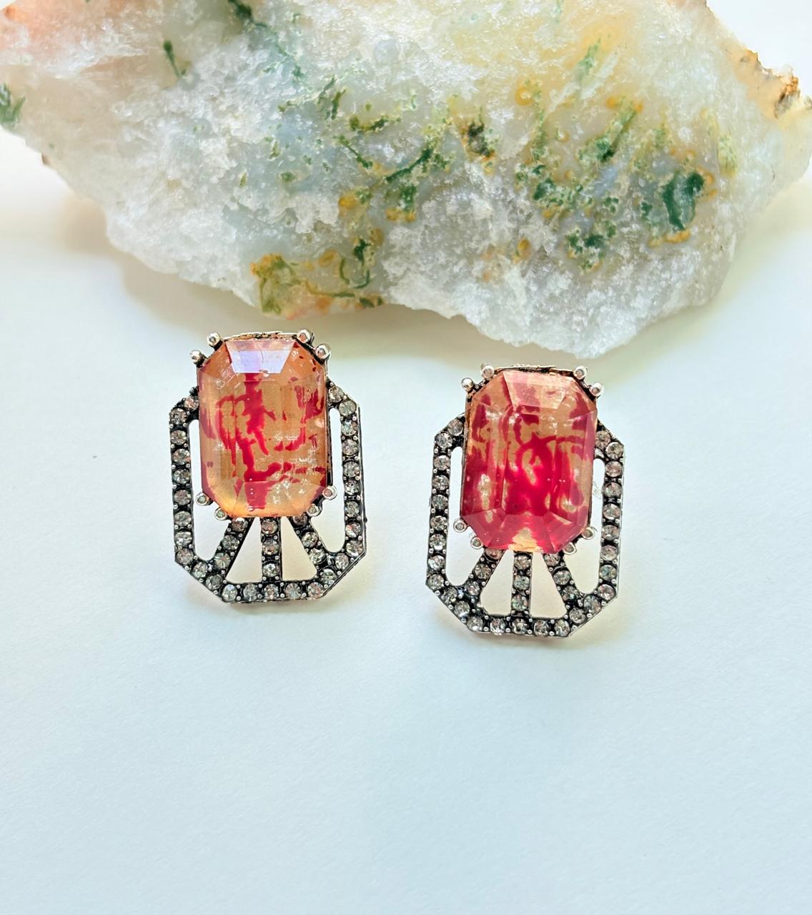 SILVER GLOW STATEMENT STUDS