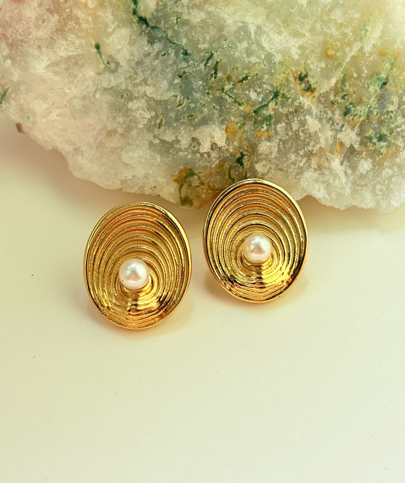 DELLA STUDS EARRINGS