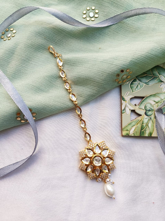 KIYANA PACHI KUNDAN MANGTIKA