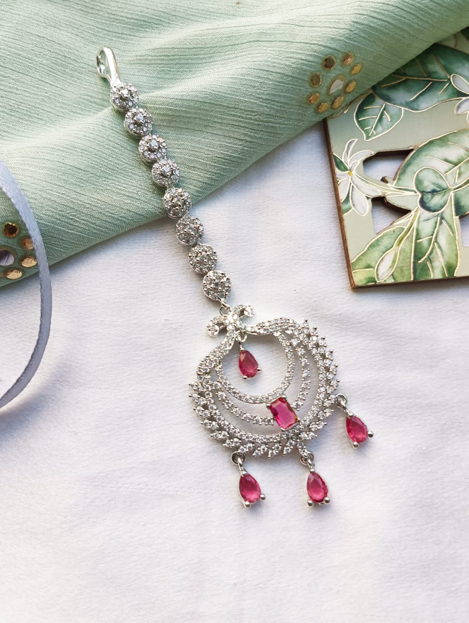 MIRZA AMERICAN DIAMOND MANGTIKA