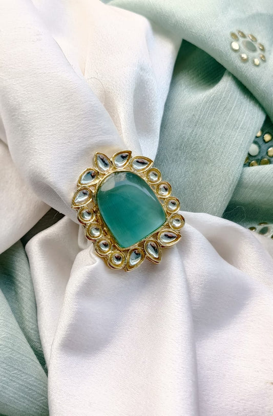 DESI SWAG FINGER RING