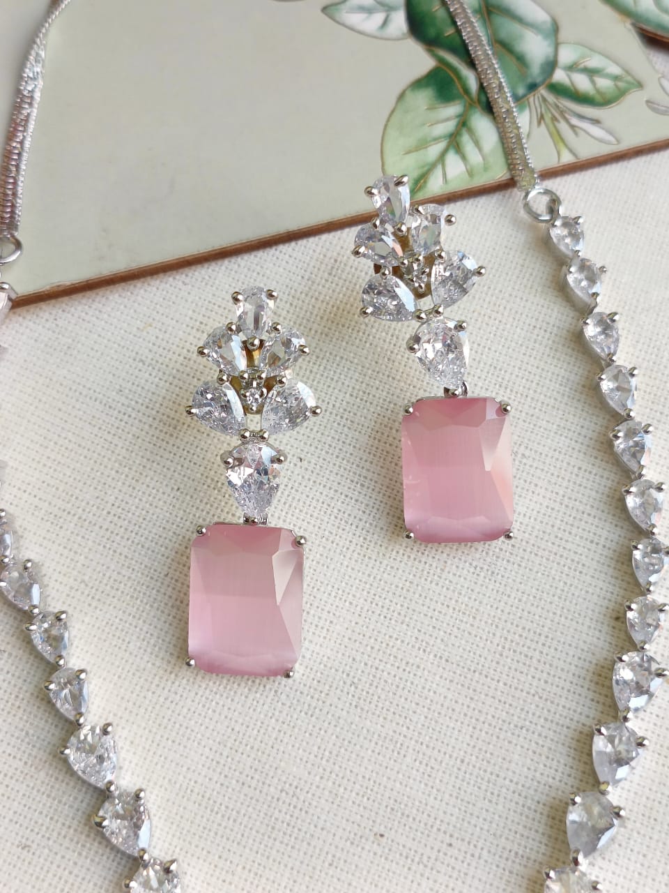 AMELIA SILVER NECKLACE