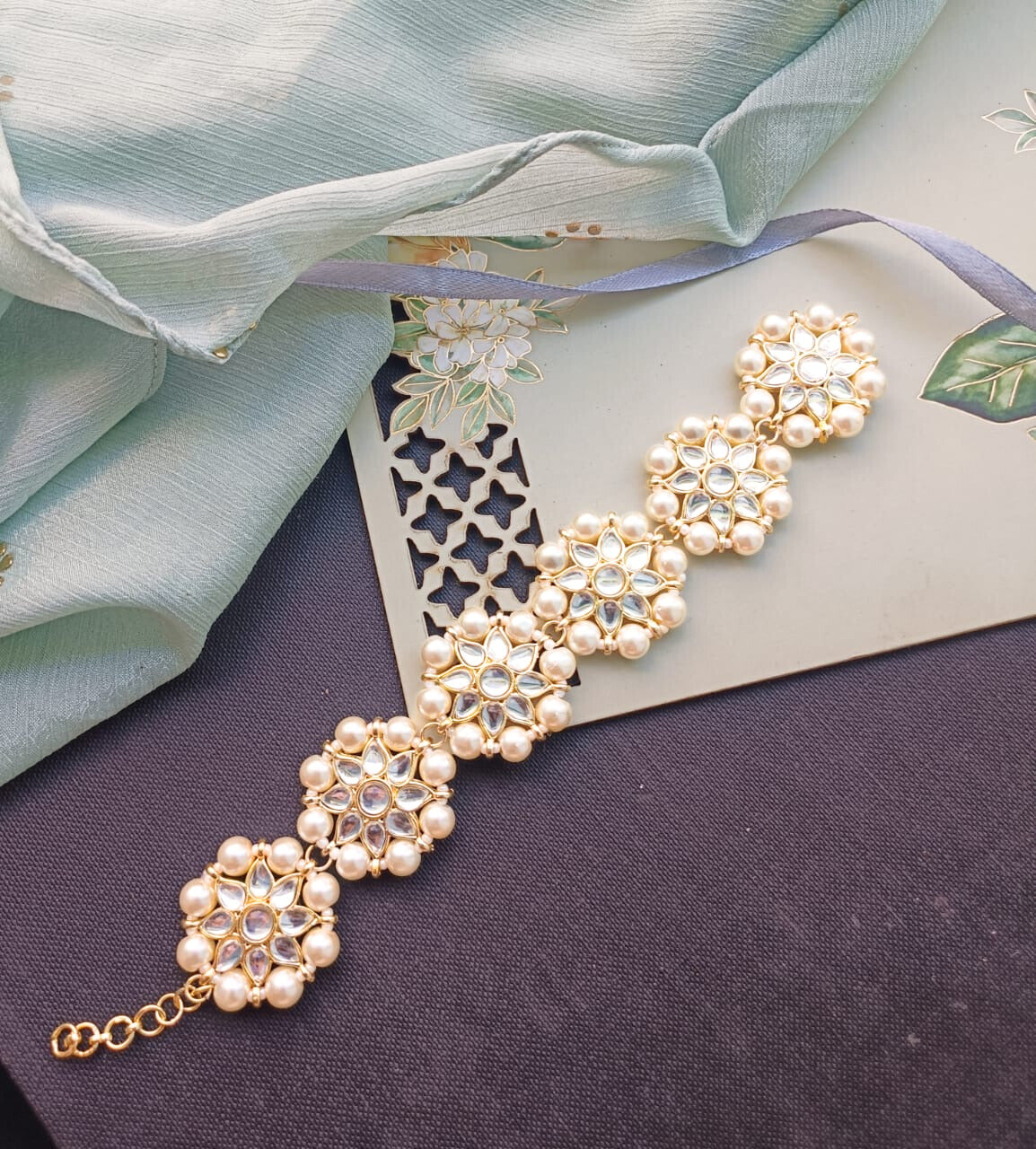 AASTHA PEARL BRACELET