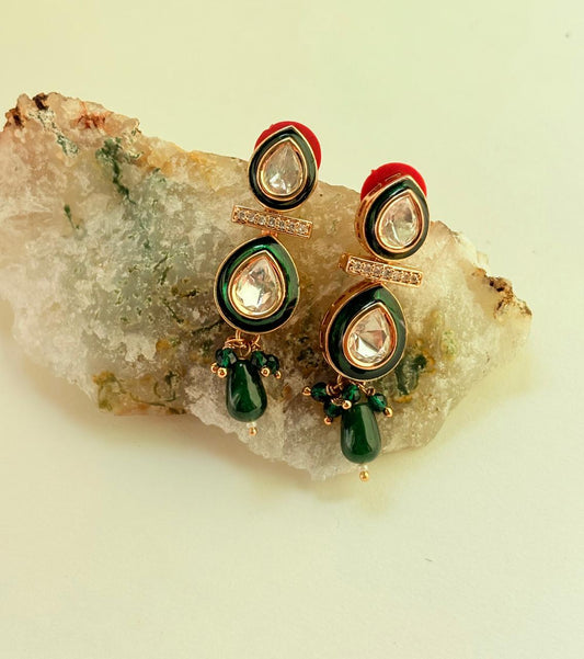 EMERALD ELEGANCE DROP EARRINGS